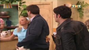 Смотреть на Лордфильм 2.0 Сериал Счастливы вместе 2006